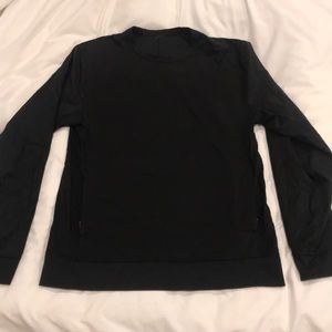 Lululemon Men’s small pullover with front pockets